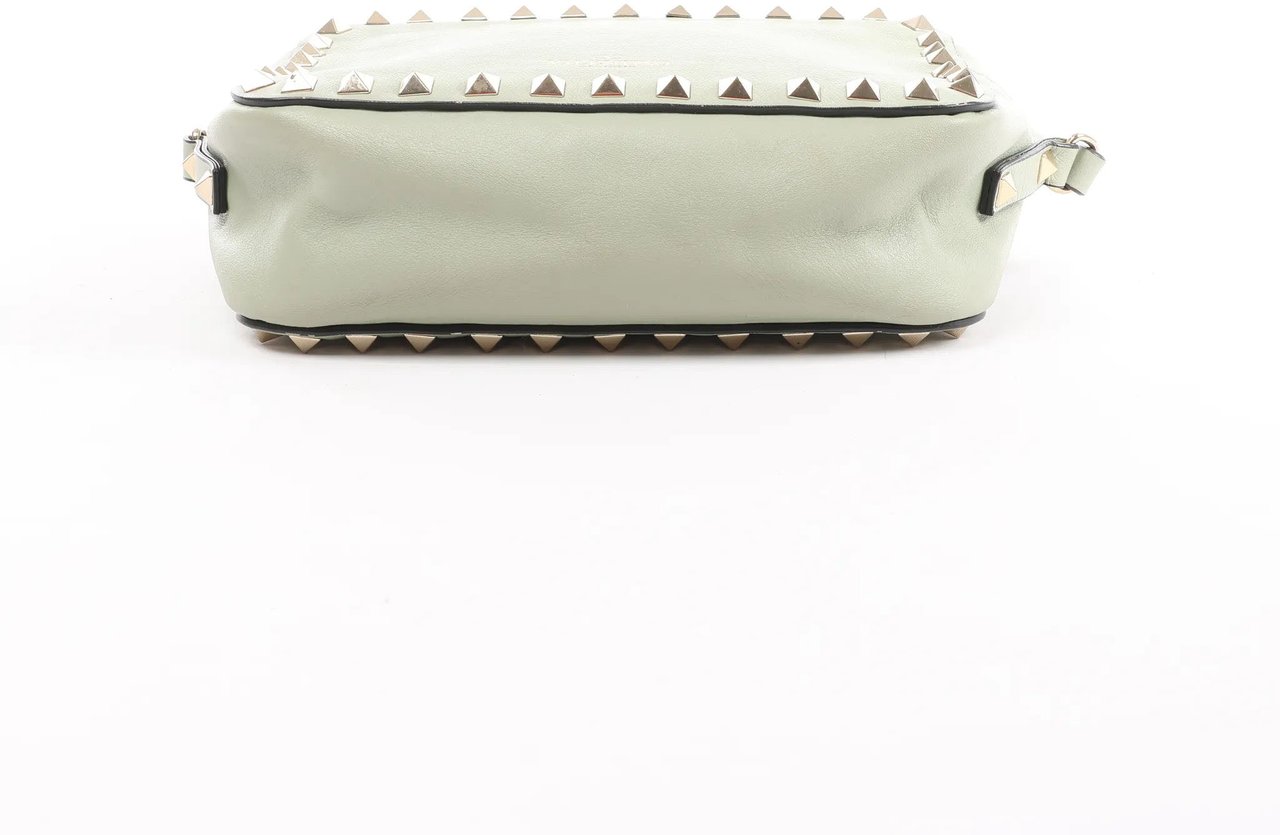 Valentino Garavani Valentino Garavani Rockstuds Leather Crossbody bag in Green Divers