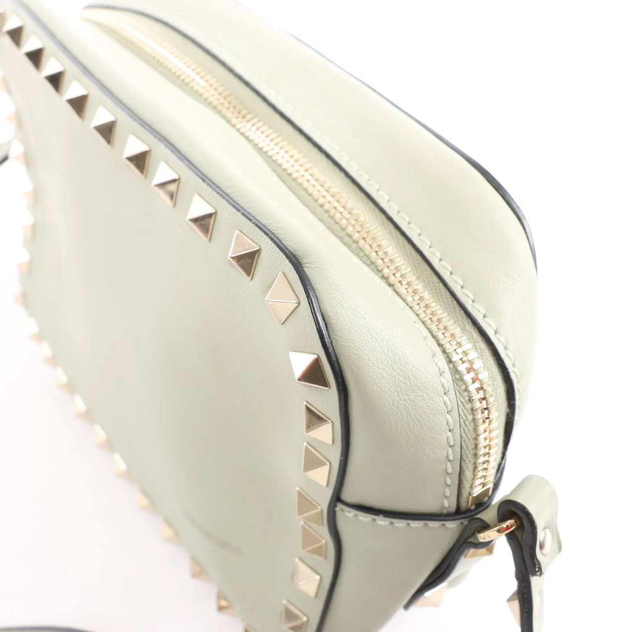 Valentino Garavani Valentino Garavani Rockstuds Leather Crossbody bag in Green Divers