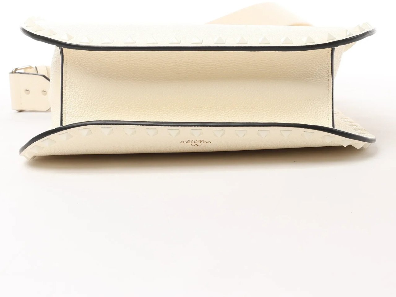 Valentino Garavani Rockstud Leather Shoulder Bag in Ecru Beige