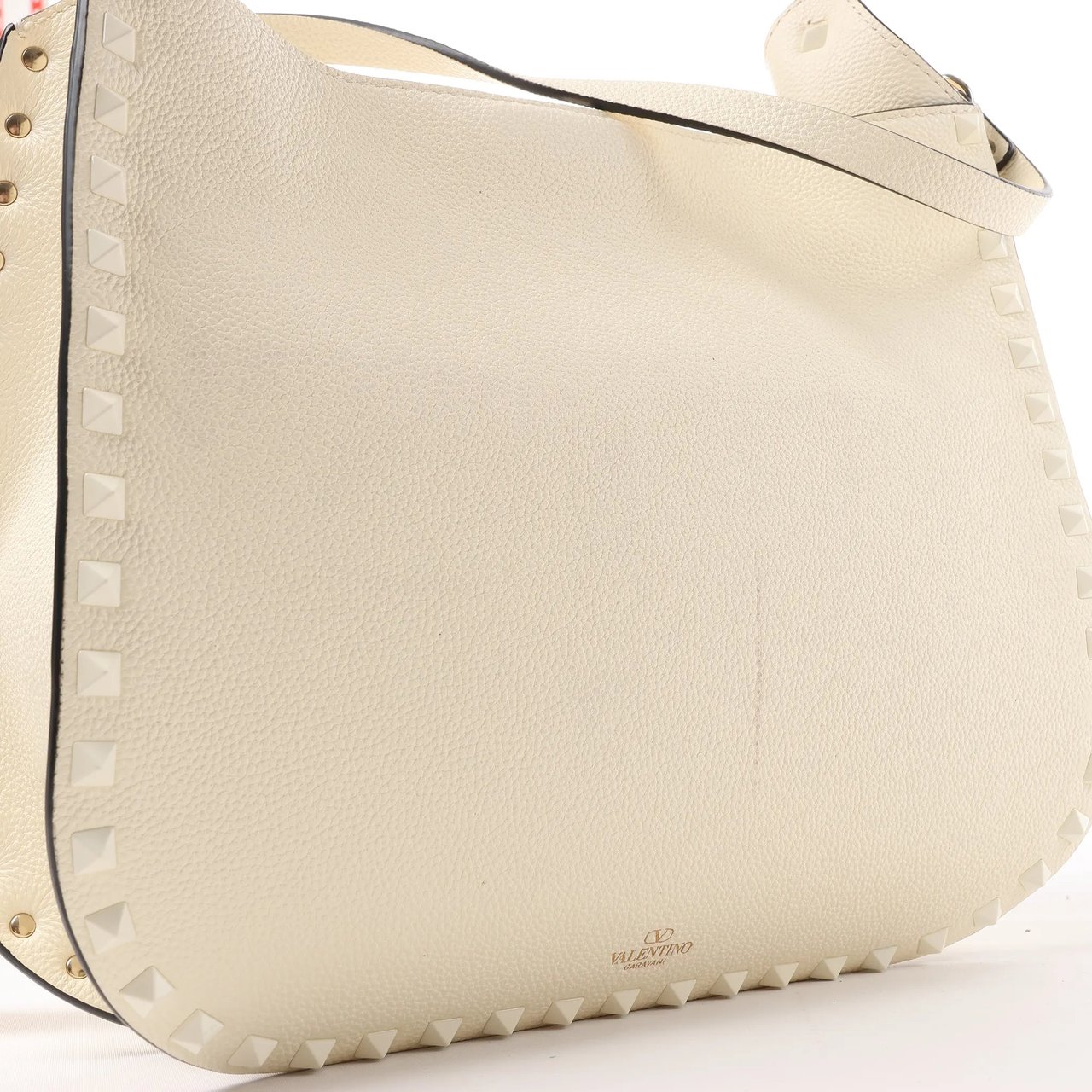Valentino Garavani Rockstud Leather Shoulder Bag in Ecru Beige