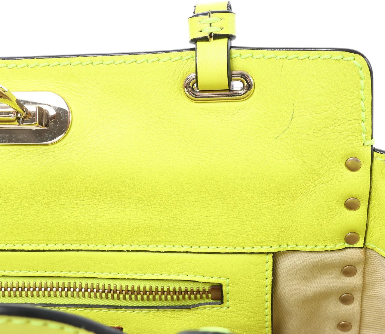 Valentino Garavani Rockstud Leather 2Way Handbag in Yellow Geel