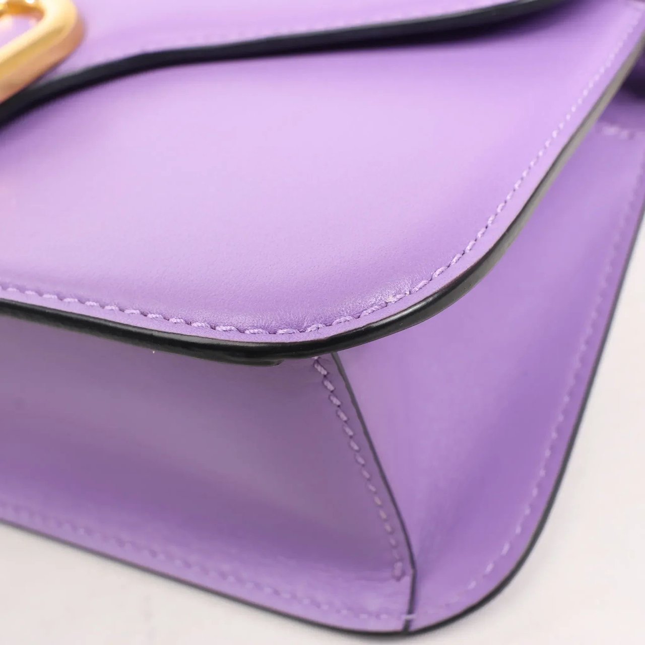 Valentino Garavani VLogo Loco 2Way Chain Handbag in Purple Paars