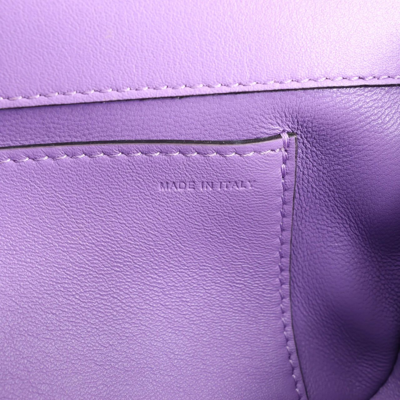 Valentino Garavani VLogo Loco 2Way Chain Handbag in Purple Paars