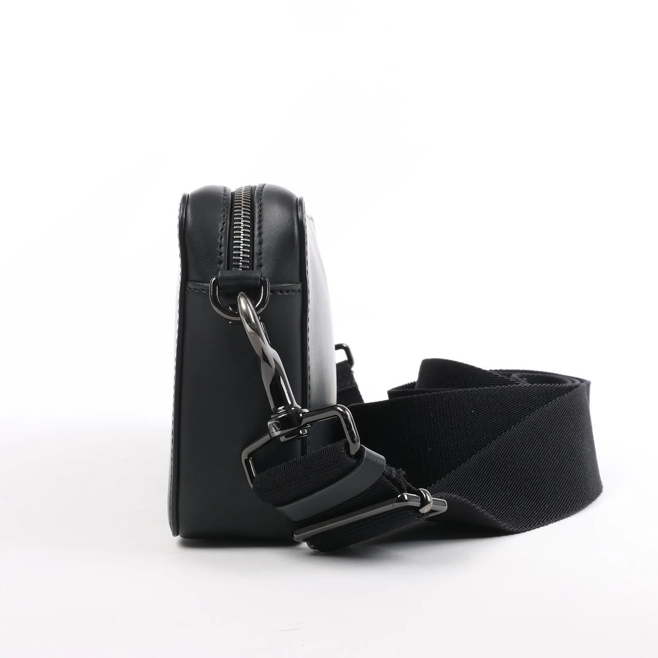 Valentino Garavani VLTN Leather Shoulder Bag in Black Zwart