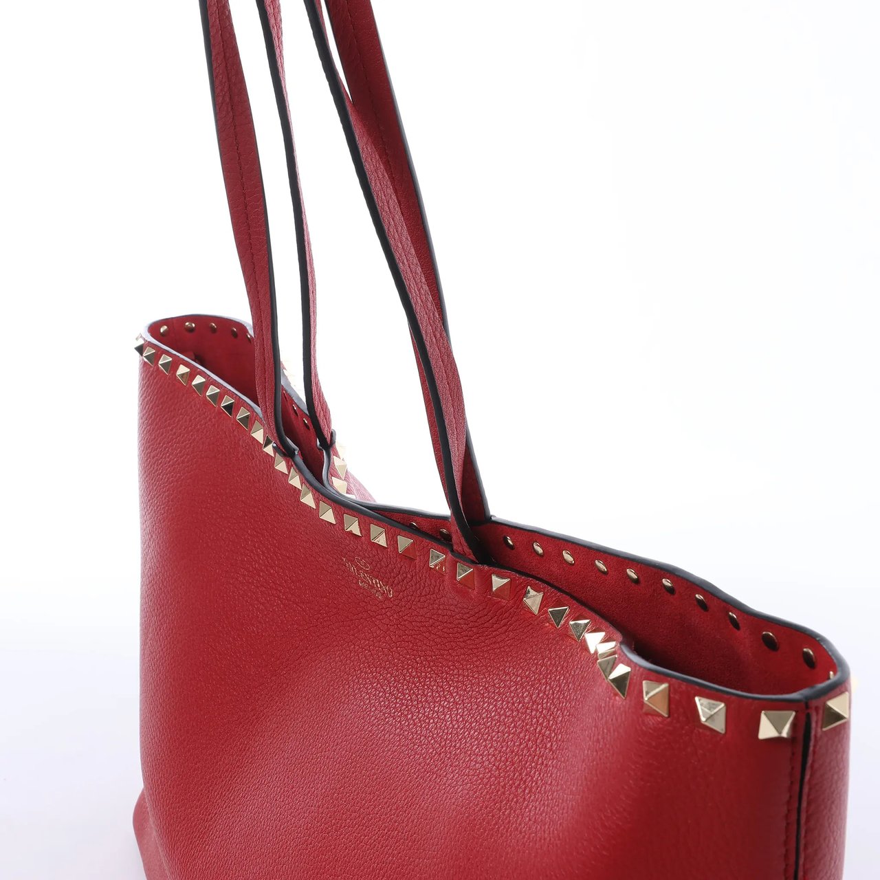Valentino Garavani Rockstud Leather Shoulder Bag in Red Divers