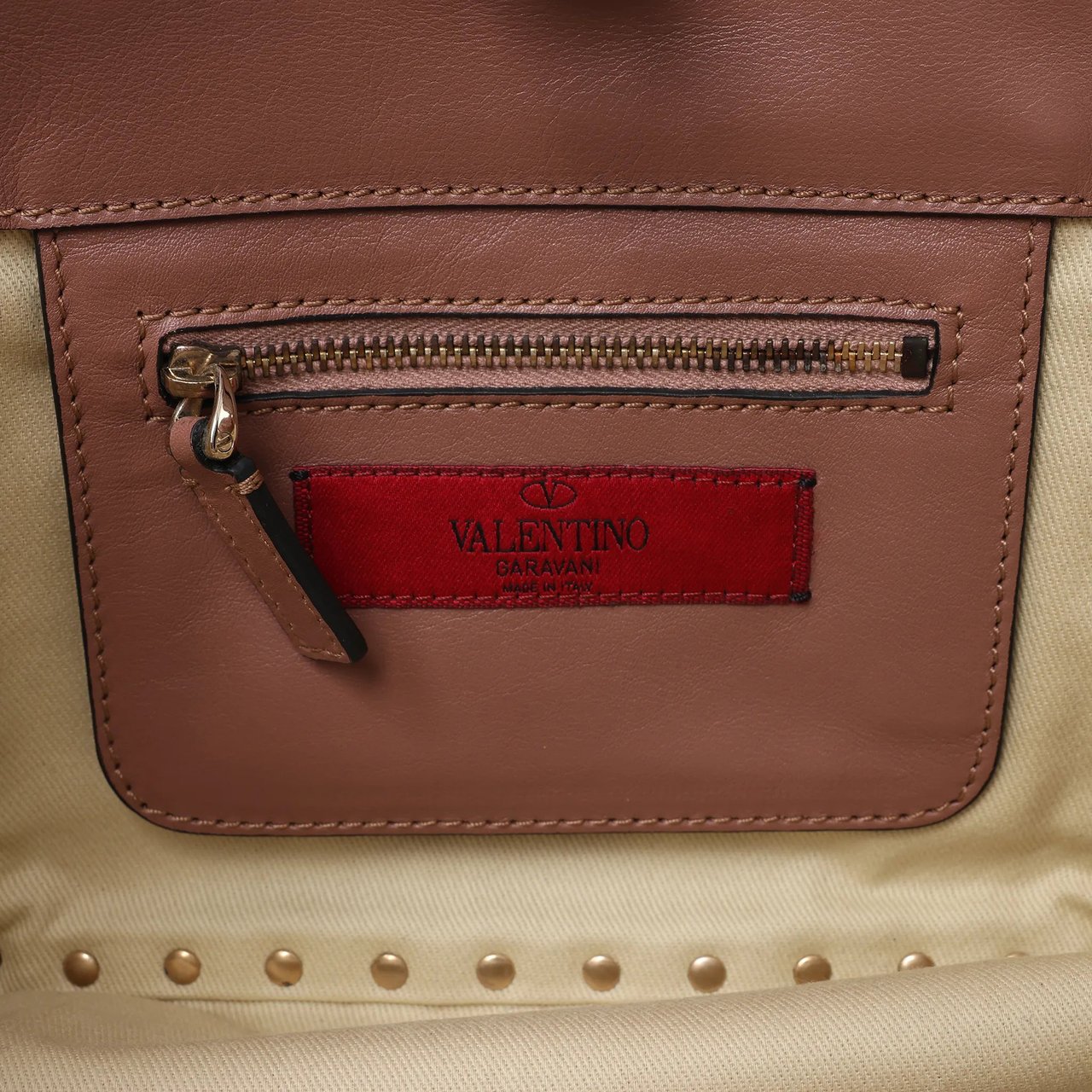 Valentino Garavani Rockstud Leather 2Way Handbag in Dusty Pink Roze