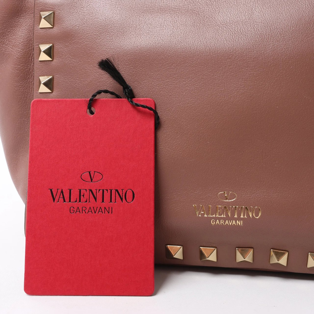 Valentino Garavani Rockstud Leather 2Way Handbag in Dusty Pink Roze
