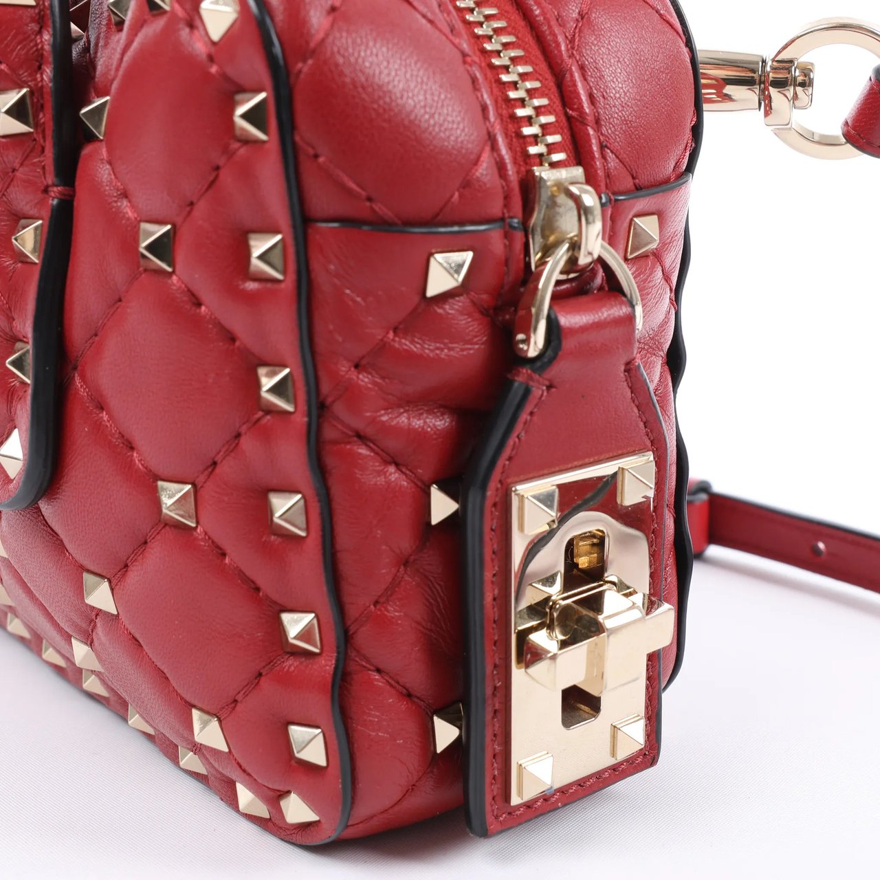 Valentino Garavani Valentino Rockstud 2Way Handbag in Red Divers