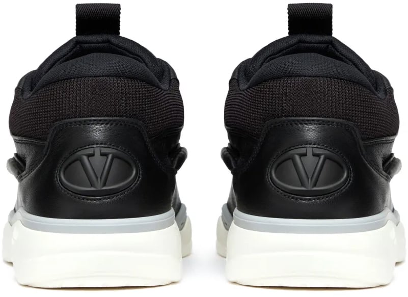 Valentino Garavani Runboot Vlogo Sneakers Zwart