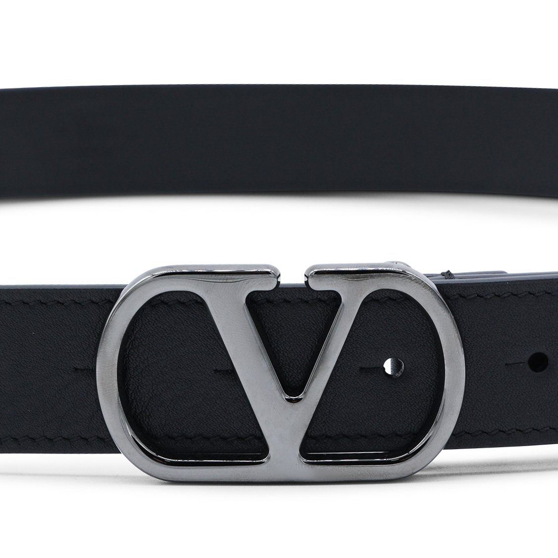 Valentino Garavani Timeless Black Belt with Polished Finish Zwart