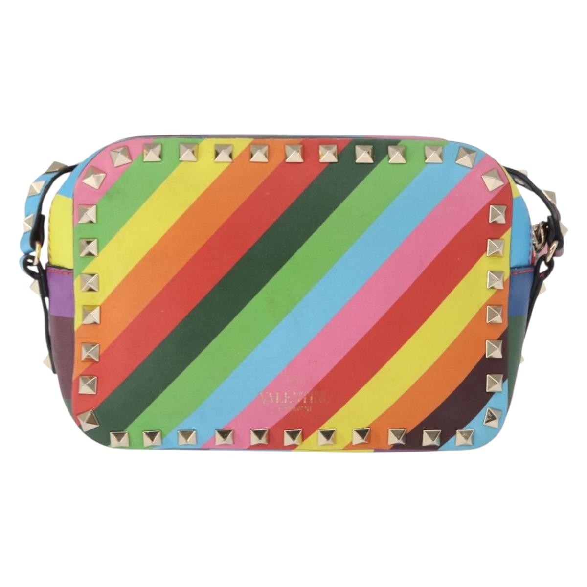 Valentino Garavani Valentino Garavani Rockstud 1973 Camera Crossbody Bag Striped Leather Goud