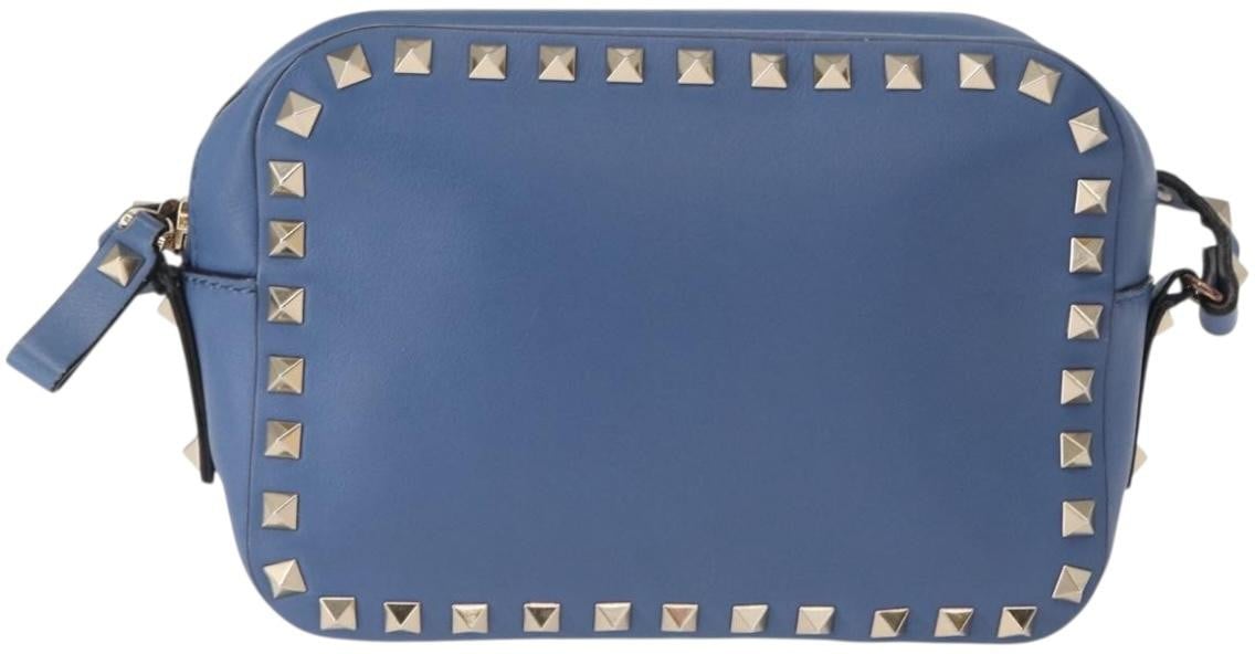 Valentino Garavani Valentino Garavani Rockstud Camera Crossbody Bag Leather Blauw