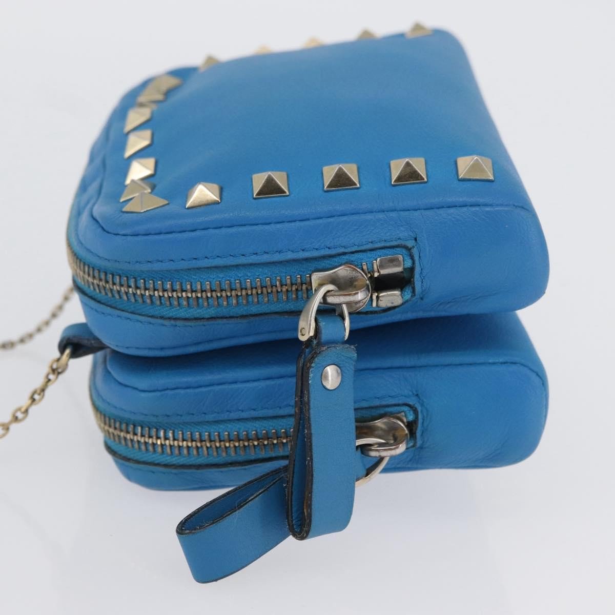 Valentino Garavani Rockstud Chain Camera Leather Mini Blauw