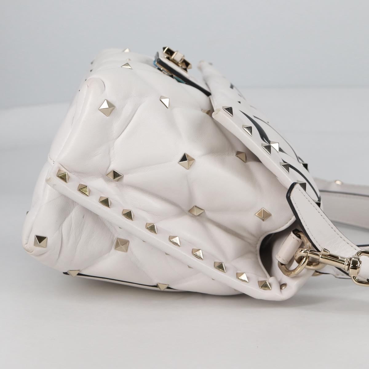 Valentino Garavani Valentino Garavani VLTN Candystud Top Handle Bag Printed Leather Medium Wit