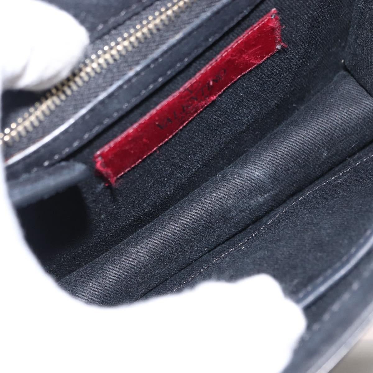 Valentino Garavani Valentino Garavani Glam Lock Shoulder Bag Patent Small Zwart