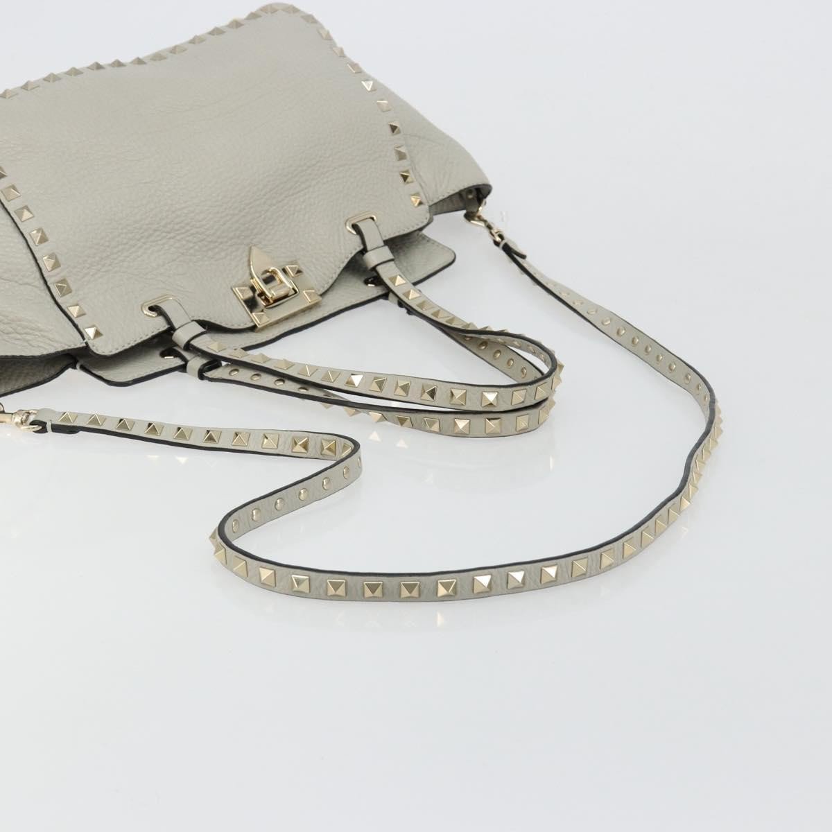 Valentino Garavani Rockstud Tote Textured Leather Medium Grijs