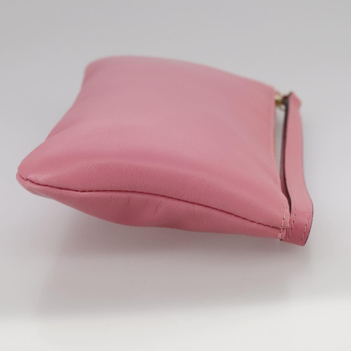 Valentino Garavani Pochette Leather Roze