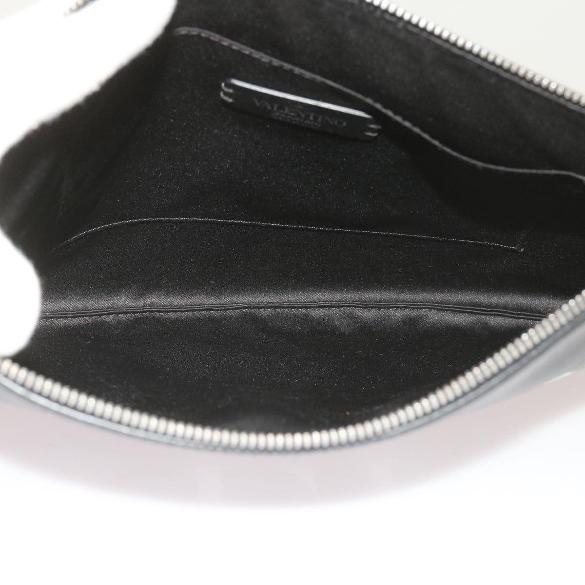 Valentino Garavani VLTN Wristlet Clutch Printed Leather Medium Zwart