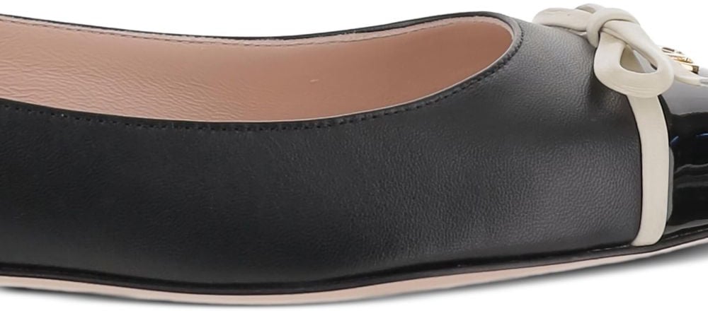 Valentino Garavani Flat Shoes Black Zwart