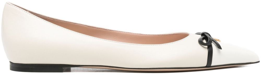 Valentino Garavani Flat Shoes Ivory Wit