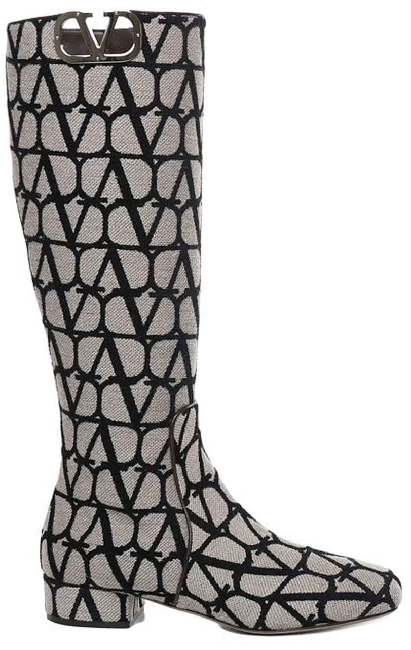 Valentino Valentino Garavani Vlogo type boots Beige