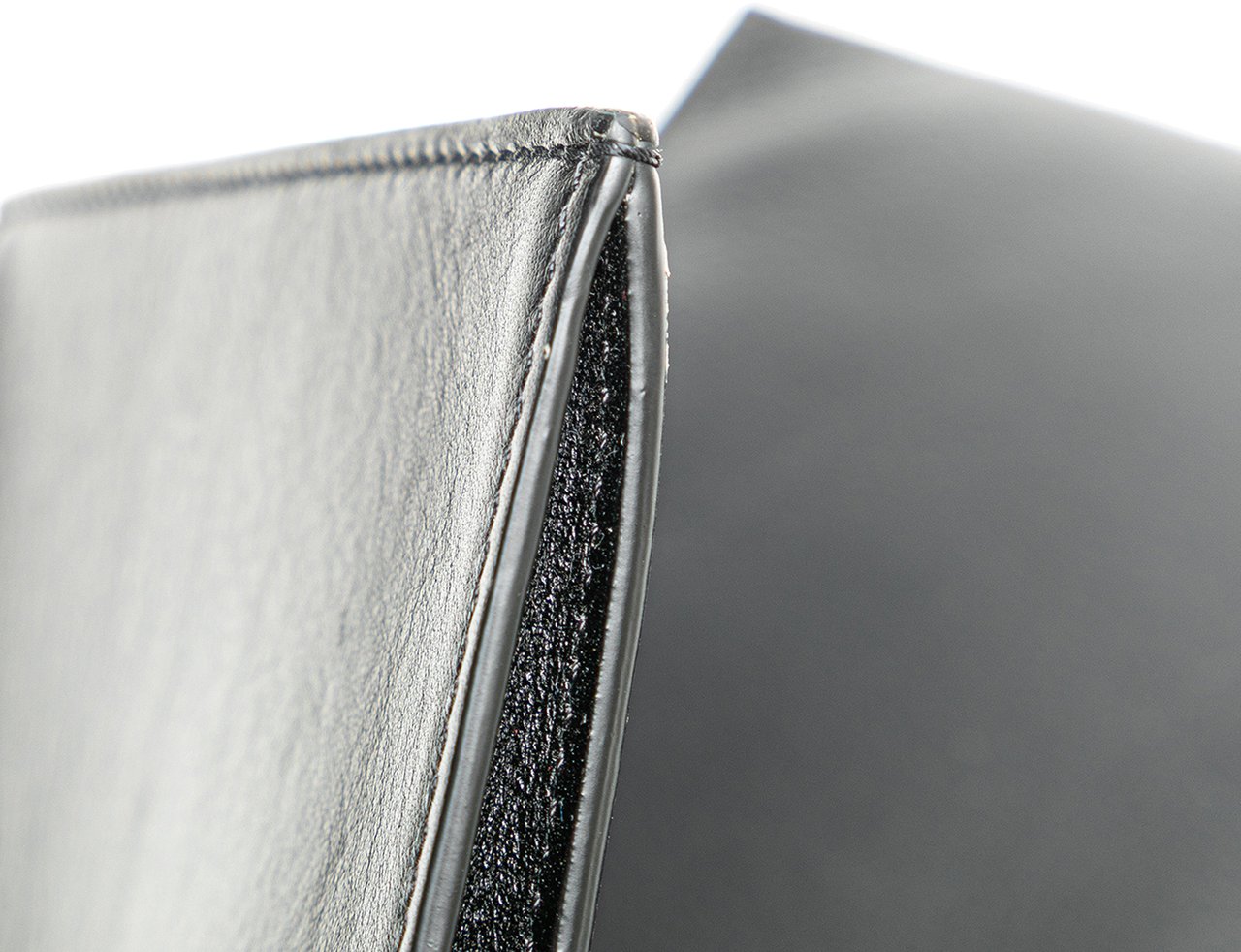 Valentino Leather VRing Neck Pouch Zwart