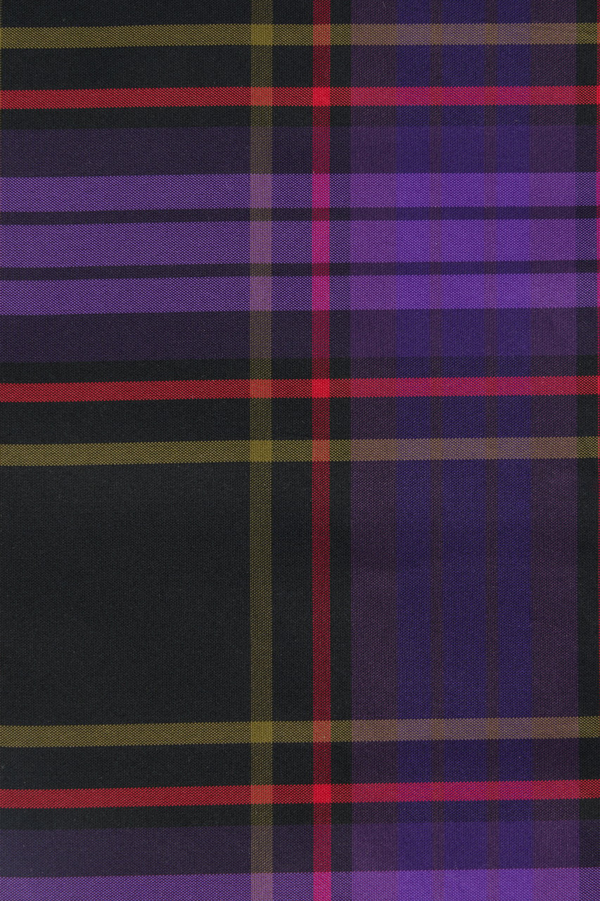 Valentino Hairpin in the shape of a bow with tartan pattern in shades of black and purple, elegant and versatile. Paars
