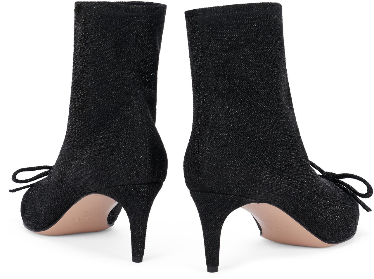 Valentino Elegant black ankle boot with heel, modern and chic. Zwart
