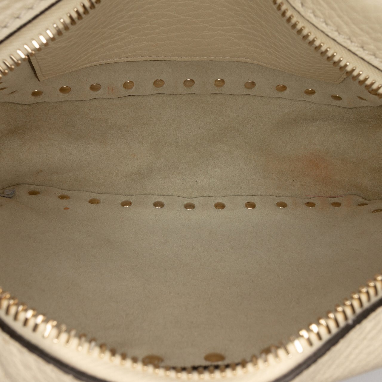 Valentino Grainy Calfskin Rockstud Camera Bag Wit