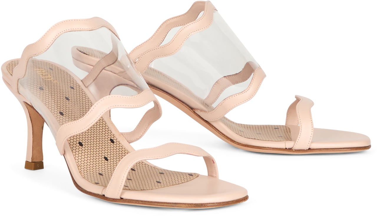 Valentino Elegant pink sandals with medium heel Roze