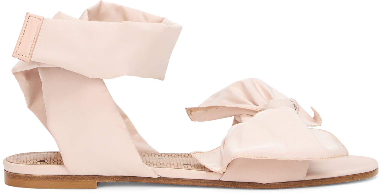 Valentino Pale pink summer sandals with bow and adjustable strap. Neutraal