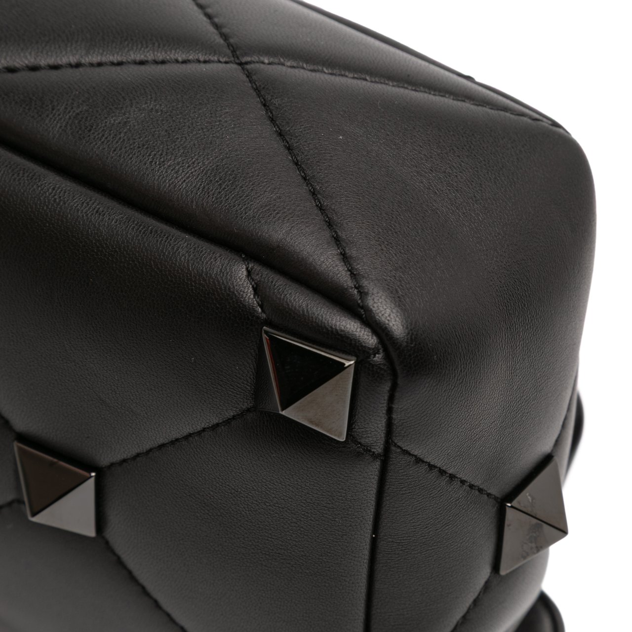 Valentino Medium Nappa Monochrome Roman Stud Satchel Zwart
