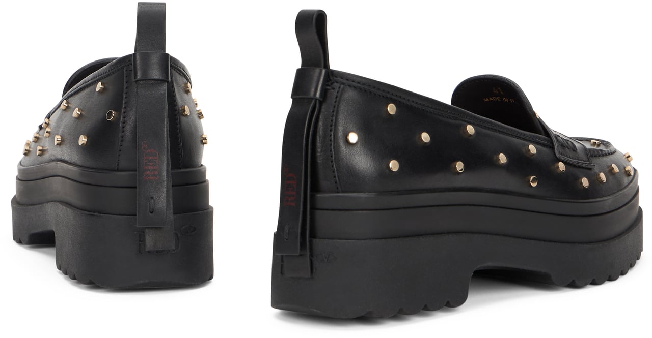 Valentino Shoe slip-on moccasin black with elegant design. Zwart