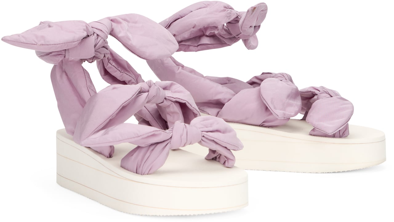 Valentino Lilac platform sandals, casual and versatile. Paars