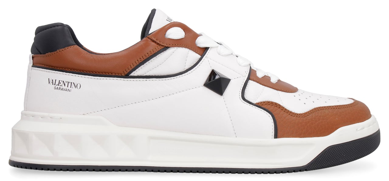 Valentino Leather low-top sneakers Wit