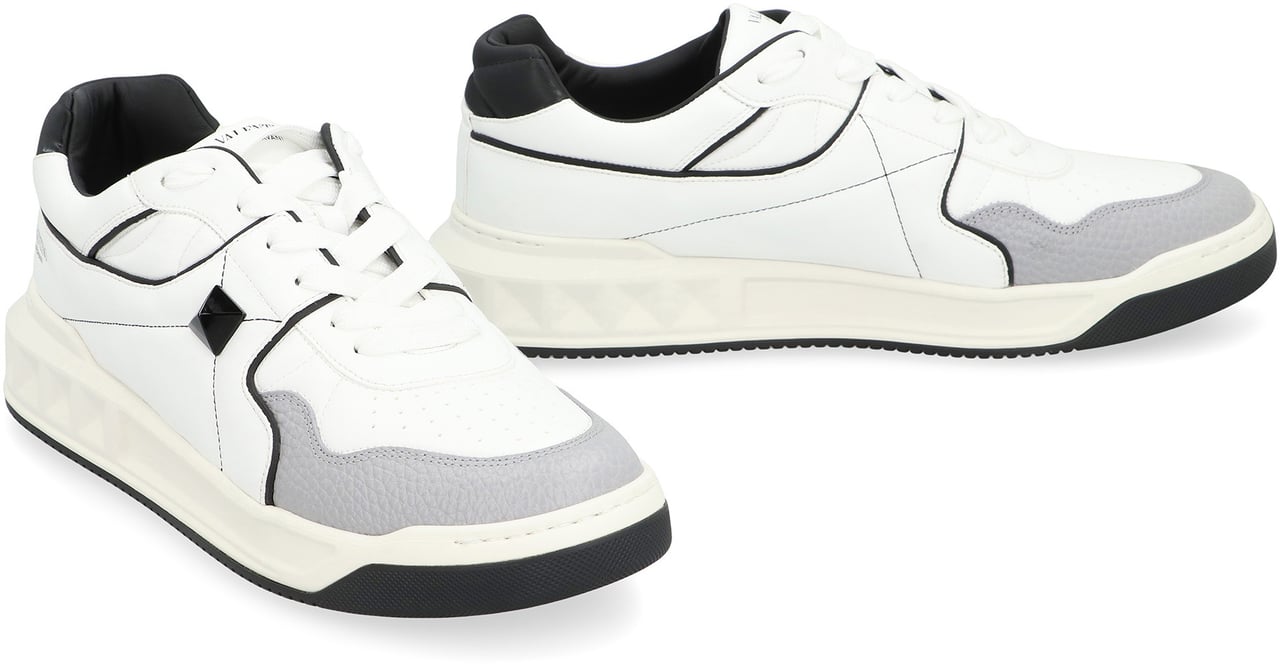 Valentino One Stud Low-top sneakers Wit
