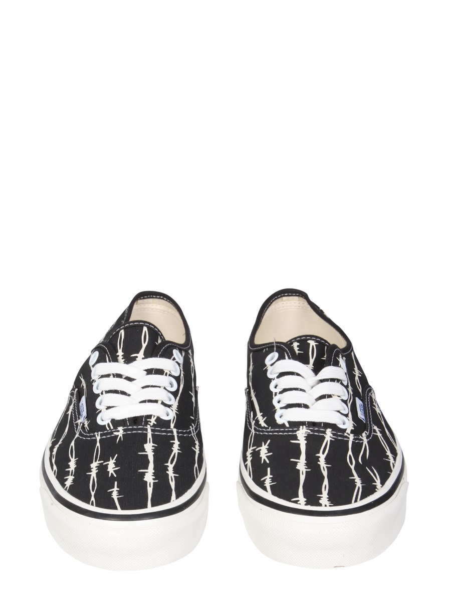 Vans AUTHENTIC 44 SNEAKERS Zwart