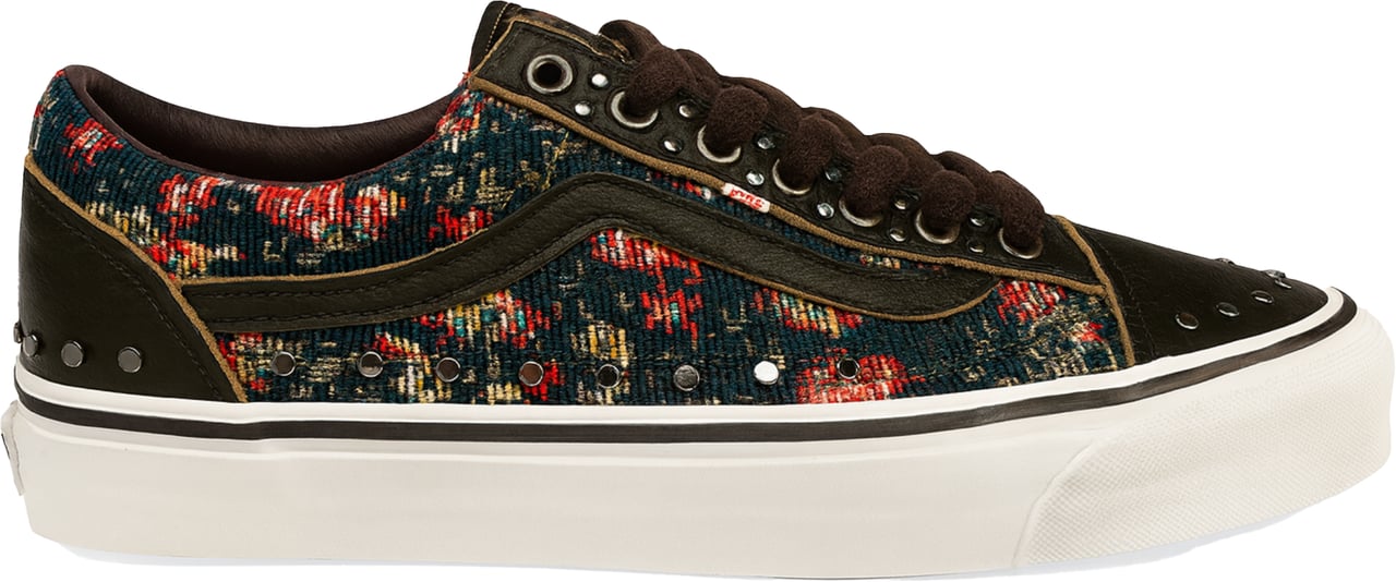 Vans OTW OLD SKOOL 36 VIBRAM FLORAL RIVETS BLACK Zwart