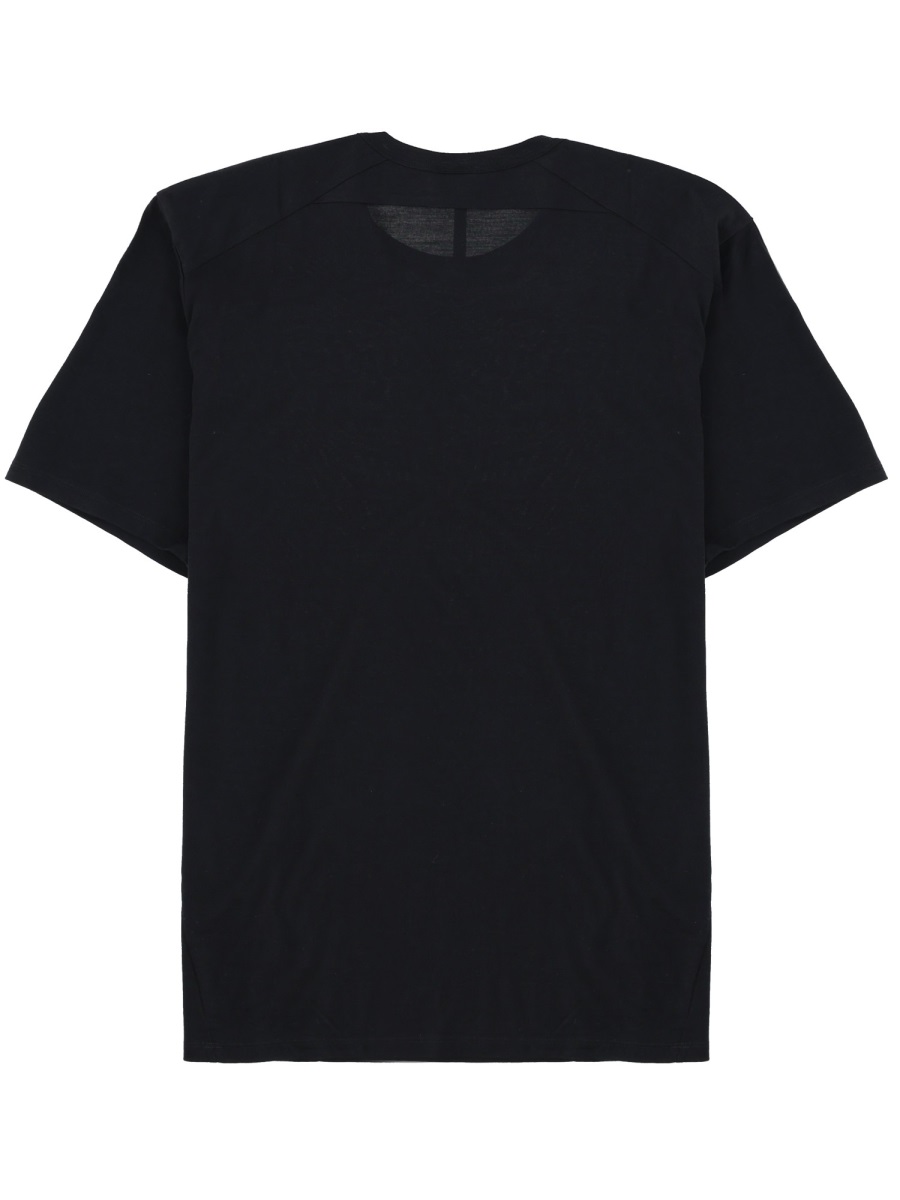 Veilance Crew Neck Smooth Texture Relaxed T-Shirt Zwart