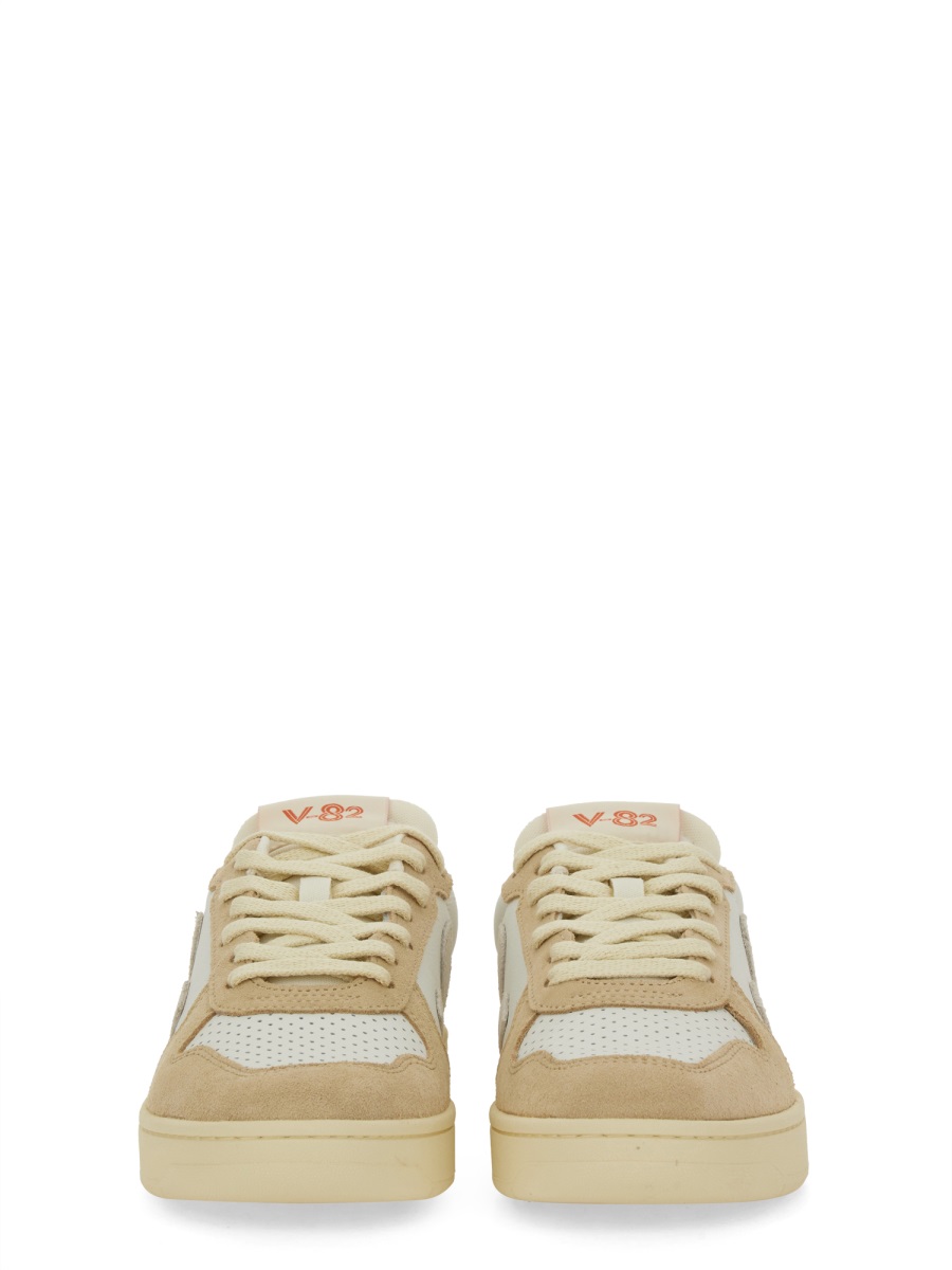 Veja SNEAKER "V-82" Beige