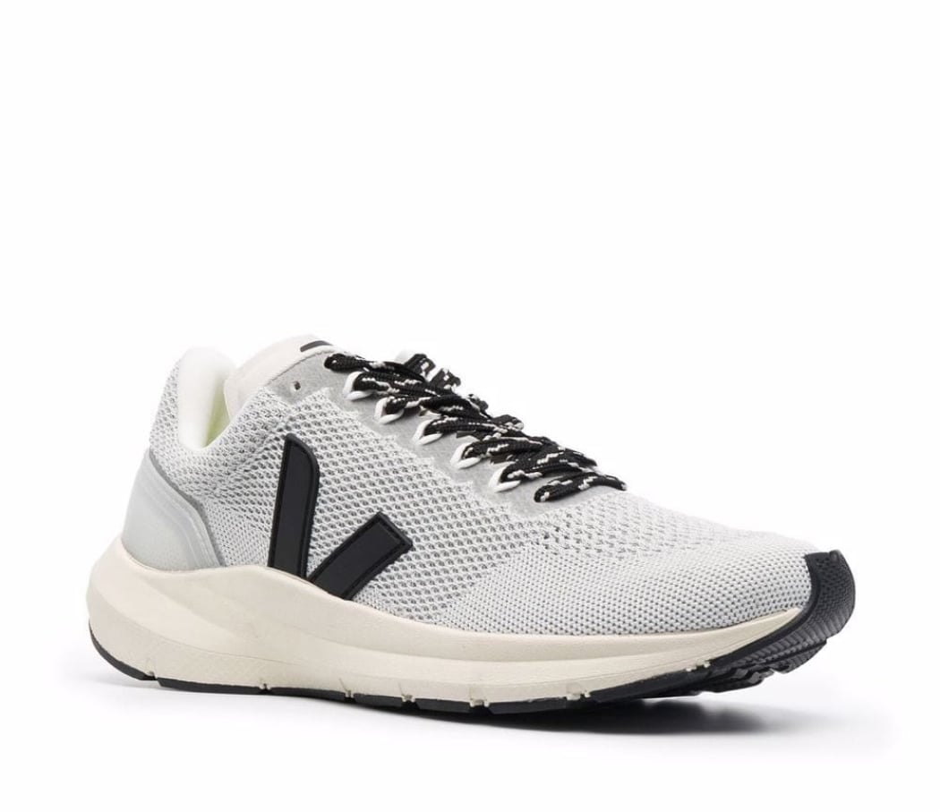 Veja Marlin V-knit Sneakers Grijs