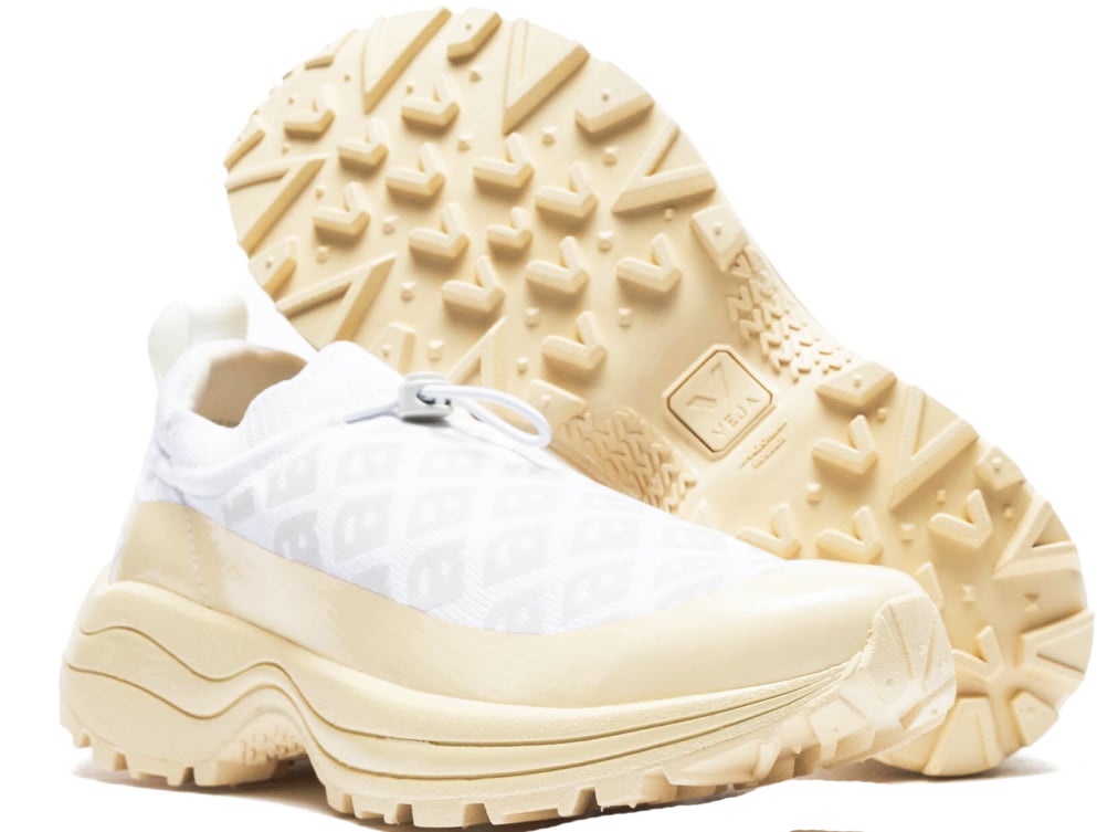 Veja X Amélie Pichard V-knit Sneakers Wit