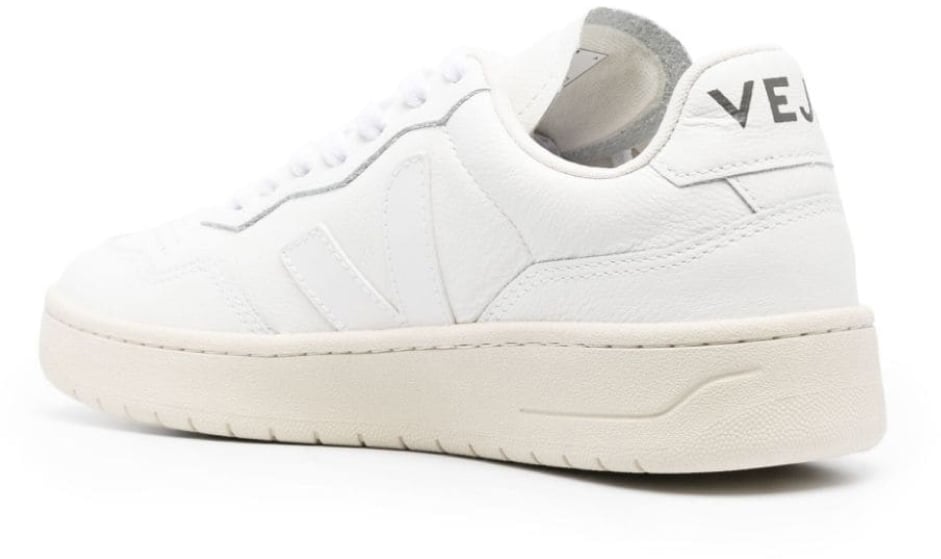 Veja V-90 O.t. Leather Sneakers Wit