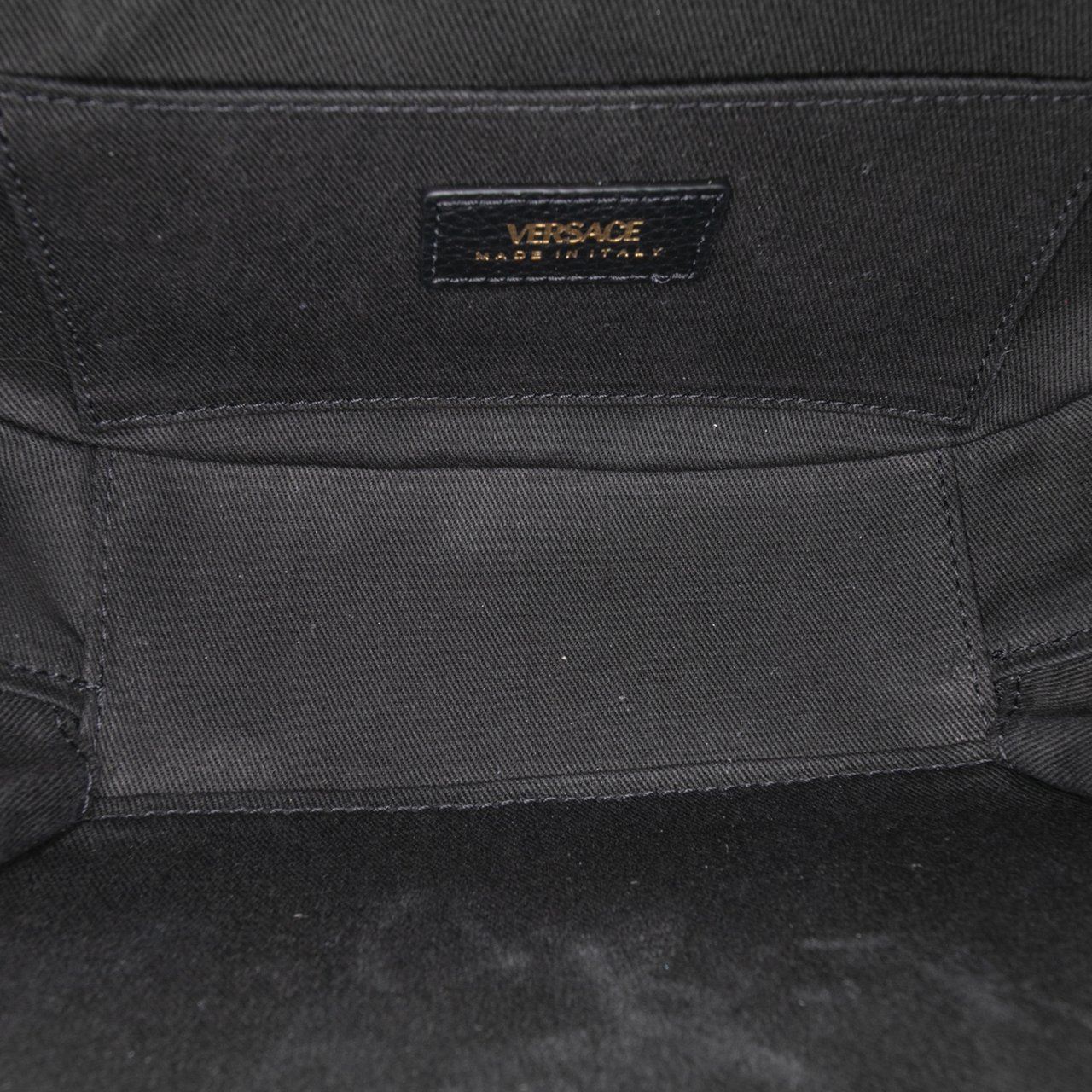 Versace Grainy Calfskin Virtus V Camera Bag Zwart