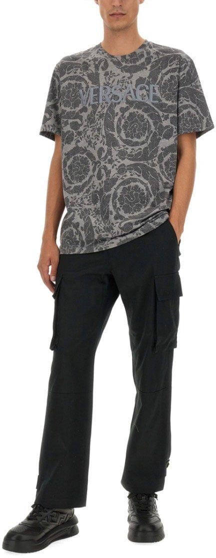 Versace Silhouette Baroque Logo T-Shirt Grijs