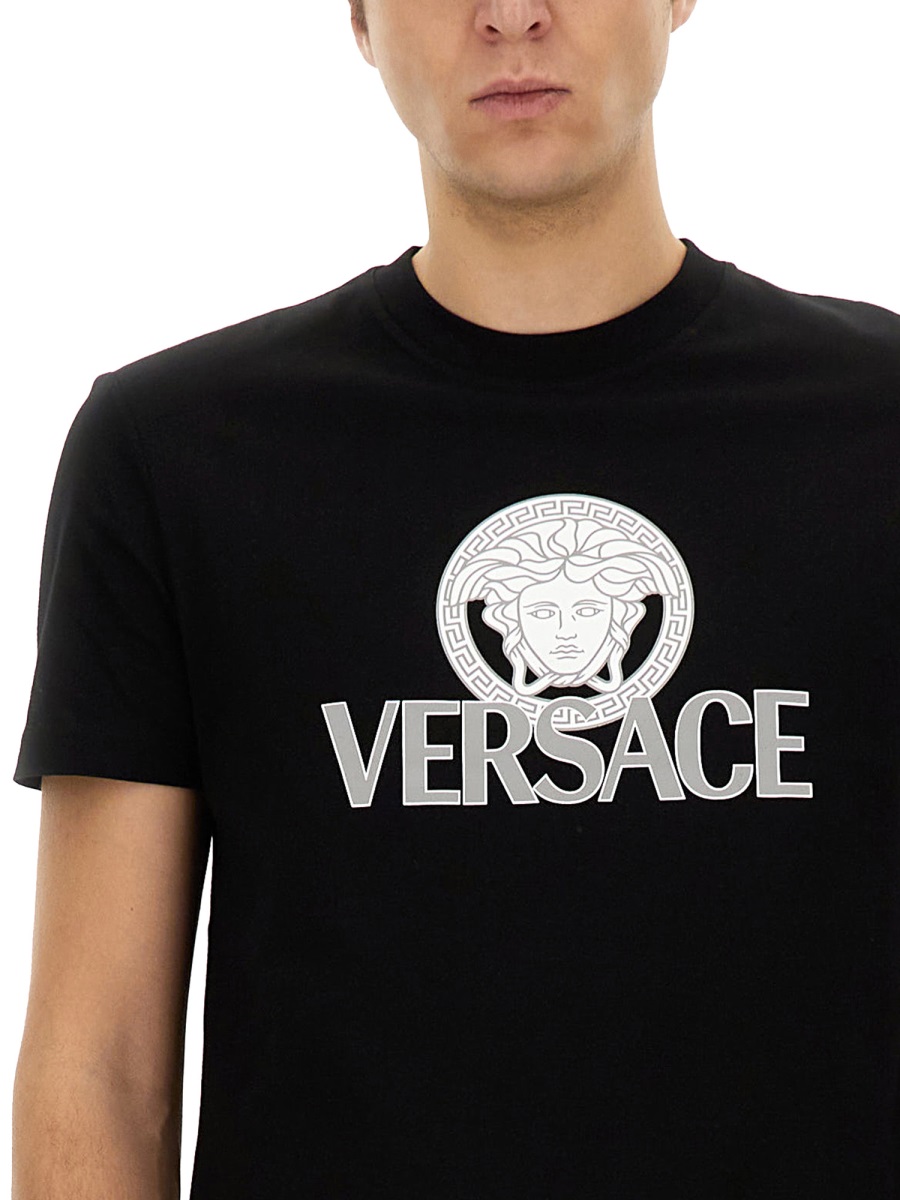 Versace Black Jersey Graphic Cotton T-Shirt Zwart