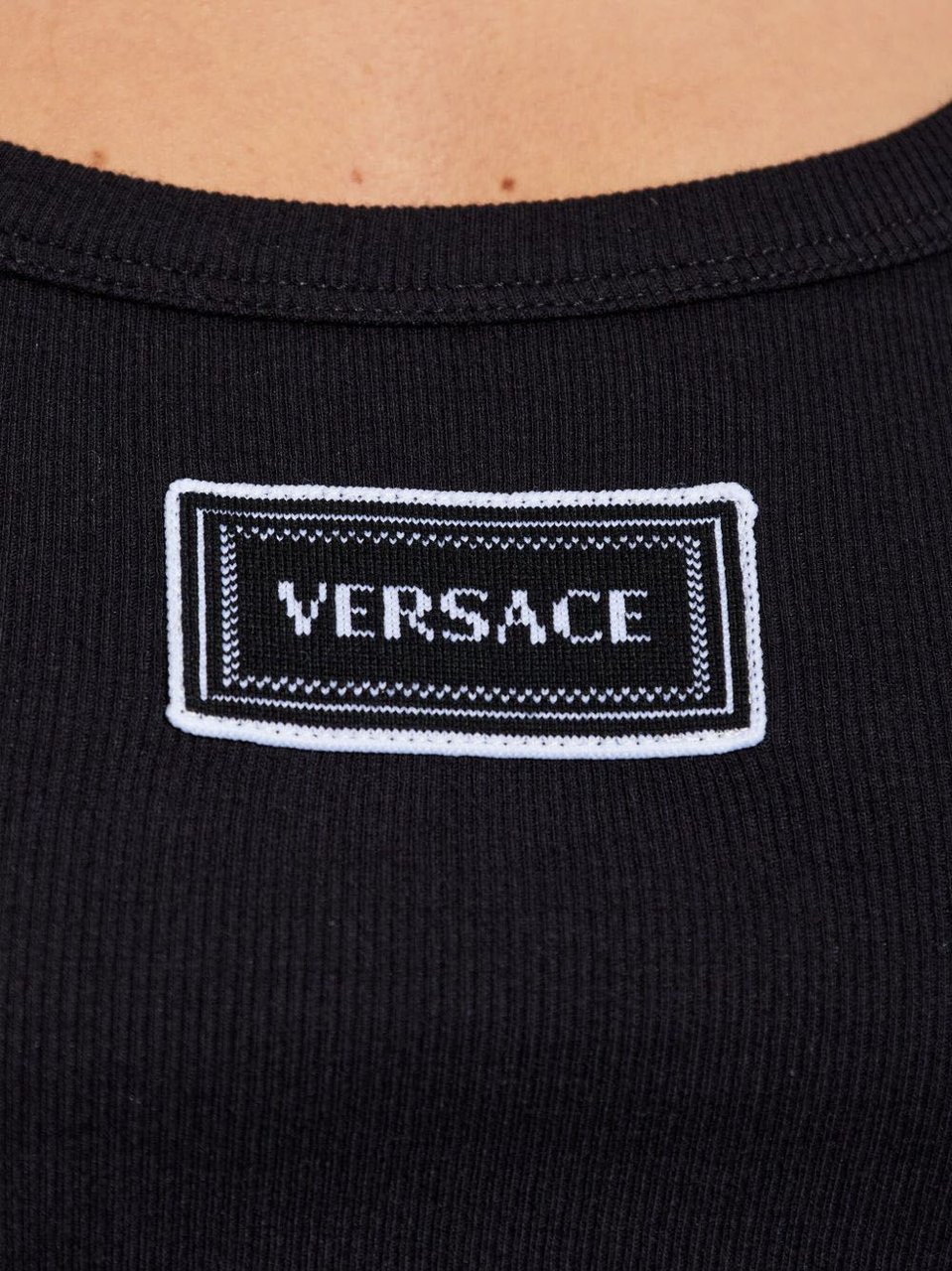 Versace Sleek Sleeveless Black Tank Top Zwart