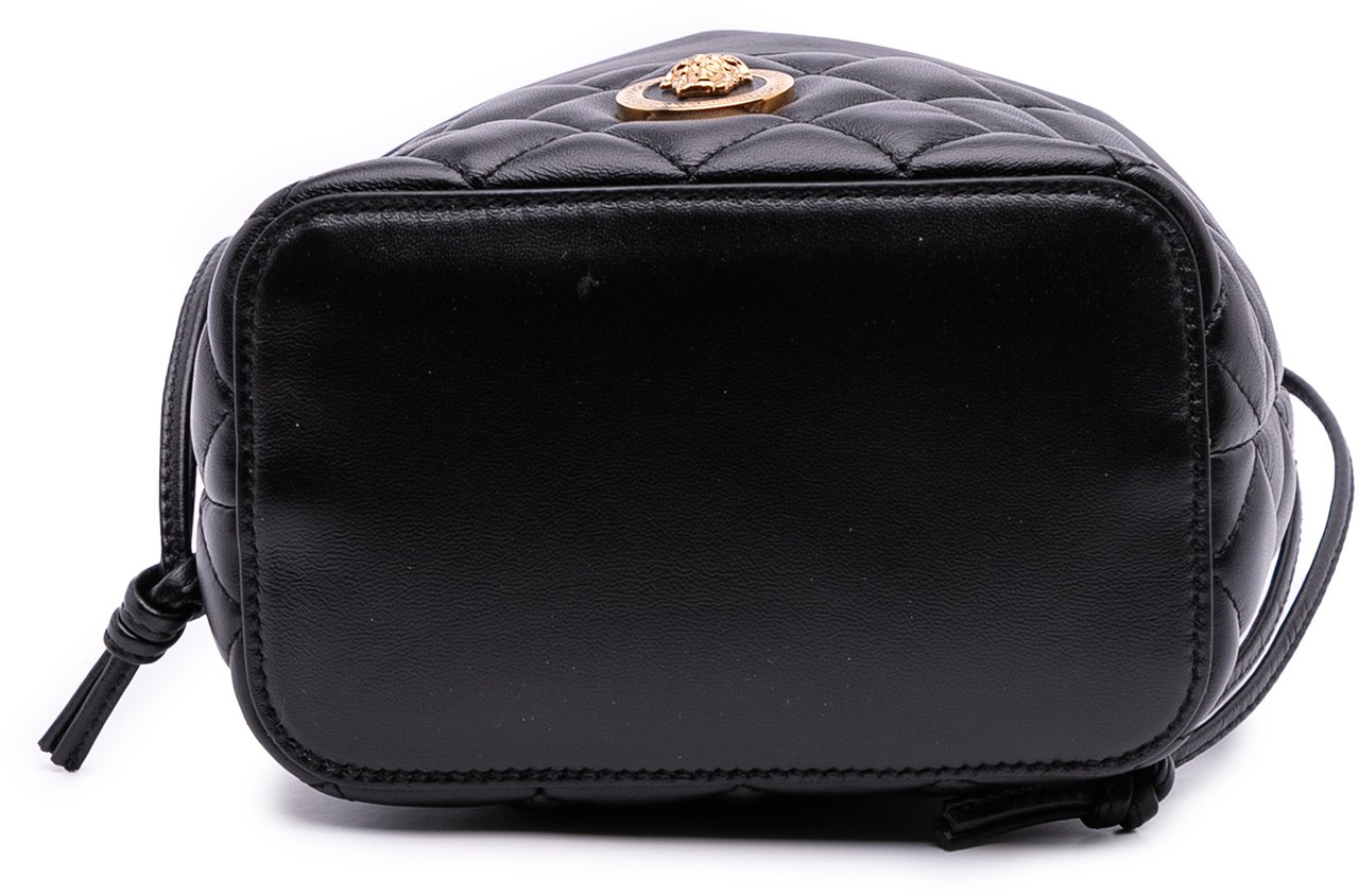 Versace Quilted Calfskin La Medusa Drawstring Bucket Bag Zwart