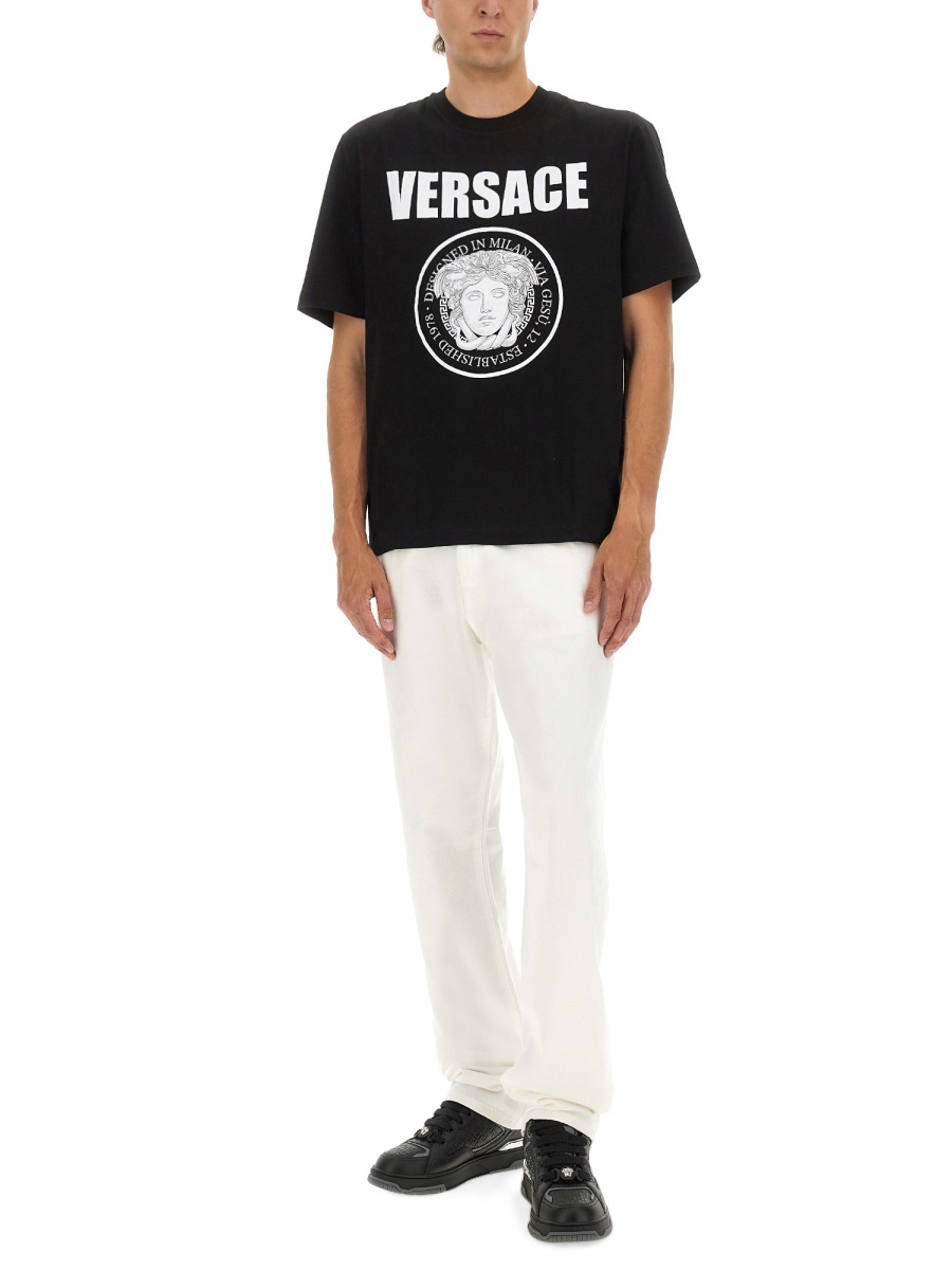 Versace T-SHIRT WITH LOGO Zwart
