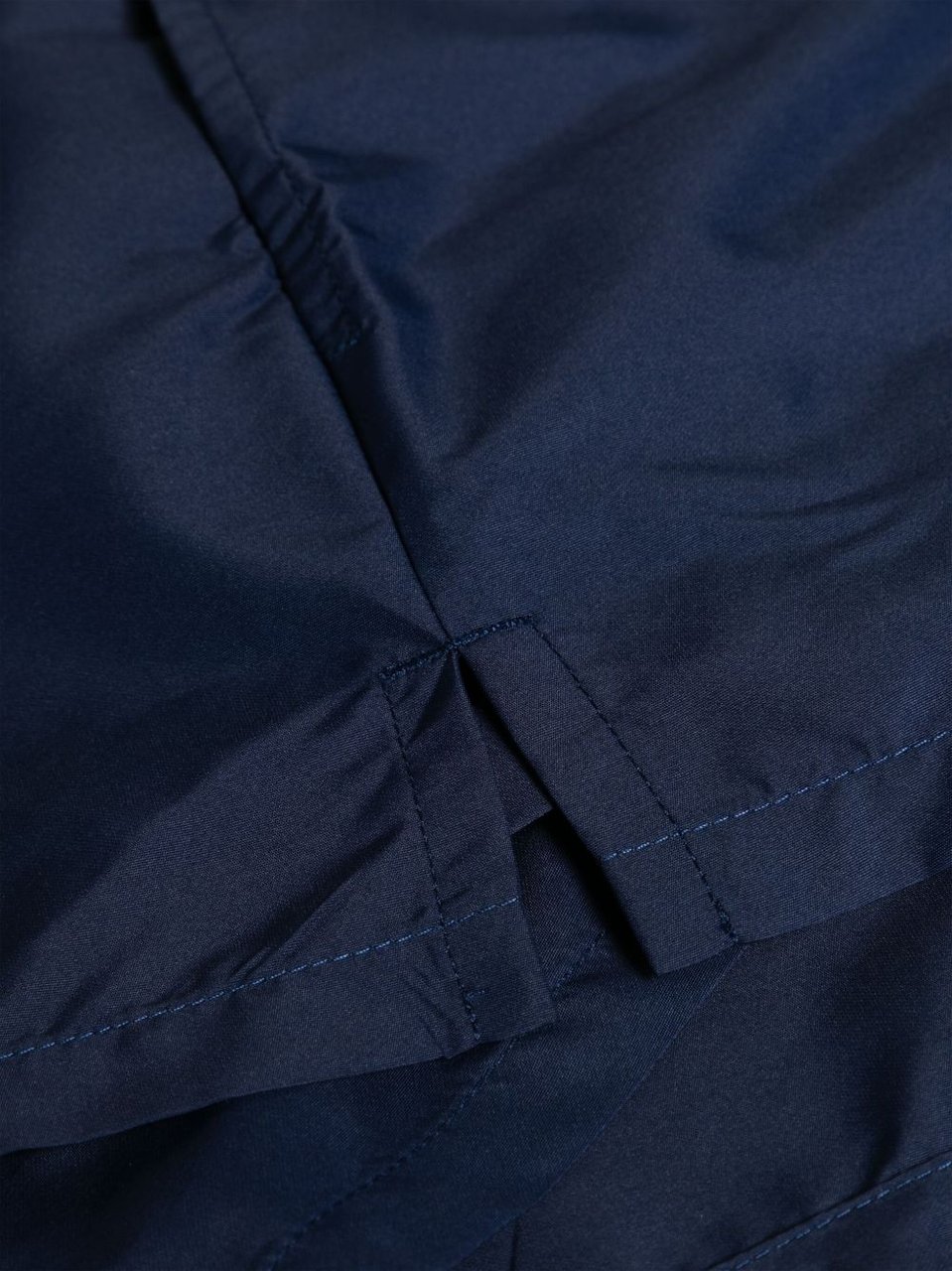 Versace Navy Silk-Nylon Swim Shorts With Greek Key Waistband Zwart